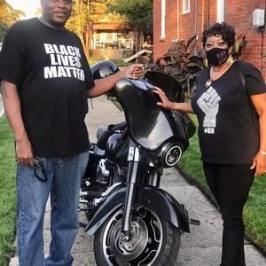 Meet your Posher, Kadahfi